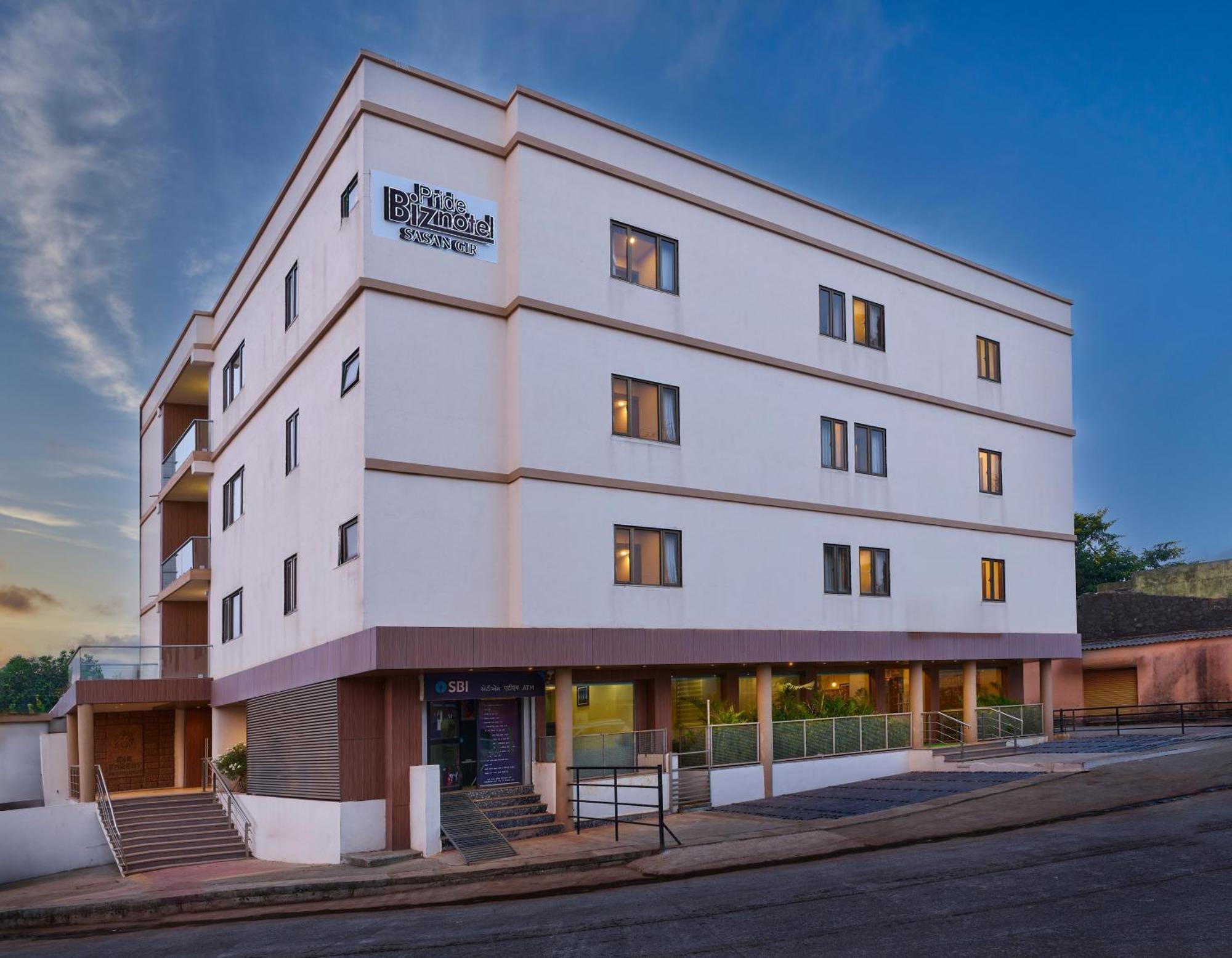 Pride Biznotel Sasan Gir Exterior foto